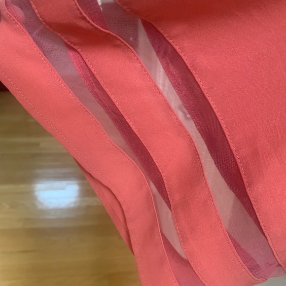 FREE ITEM WITH PURCHASE Gorgeous Roskiki V-neck, bell sleeve blouses!🤩👚😍 - Picture 3 of 8